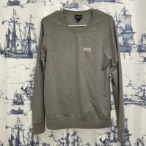 Patagonia super soft long sleeve pullover!